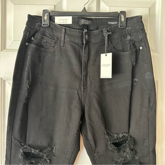 NWT Judy Blue Ezra Jean Distressed Boyfriend Fit 15/32 - Picture 11 of 11